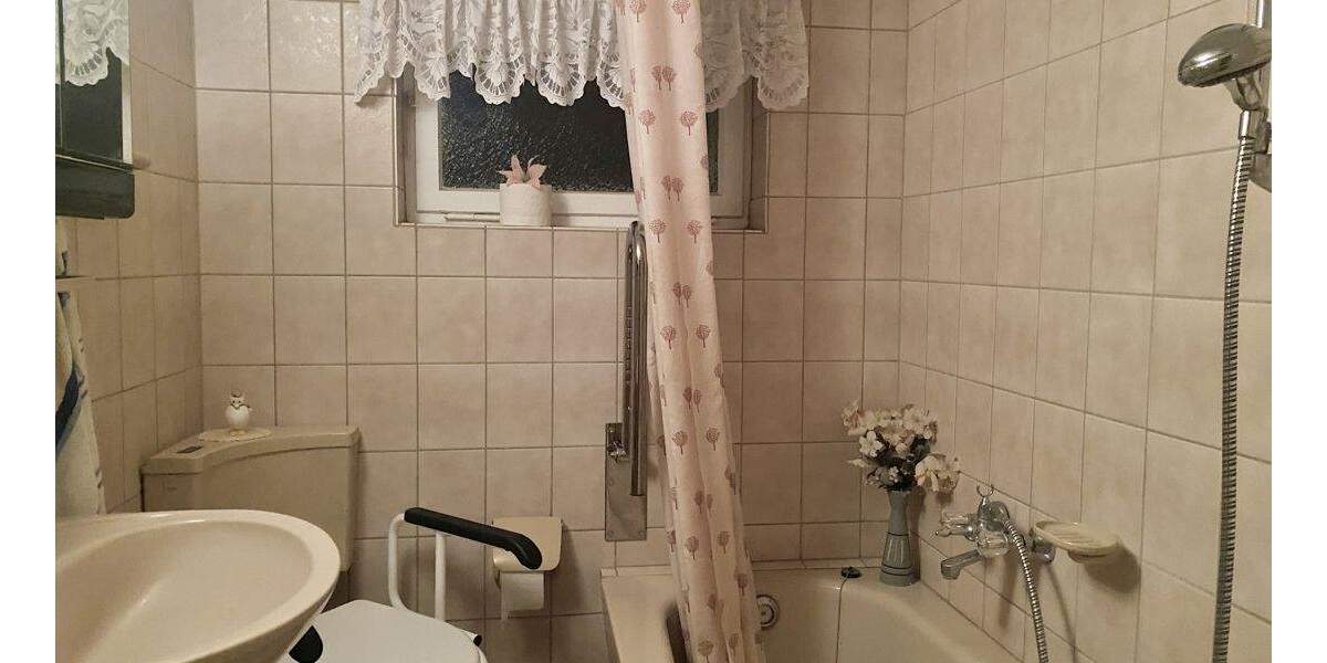 Einfamilienhaus Albersdorf - 7 Zimmer, 95 m&sup2;, 154.000&euro; | Angebot:23977405