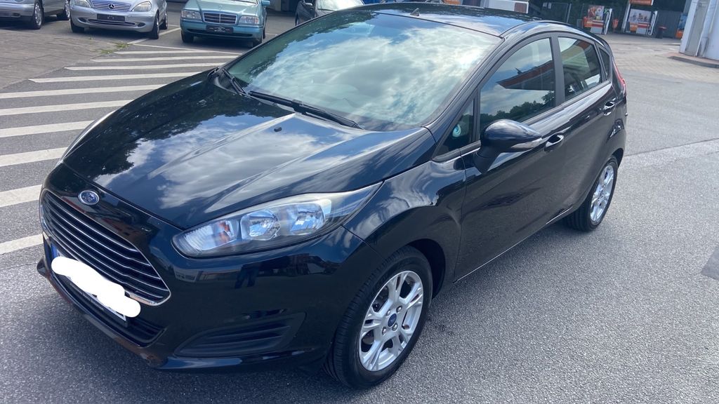 Ford Fiesta 142.000 km 3.990 &euro; Hamburg 22765