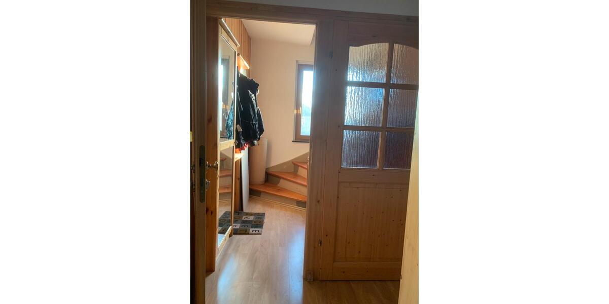 Etagenwohnung Neustadt bei Coburg - 5 Zimmer, 84 m&sup2;, 650&euro; | Angebot:25972968