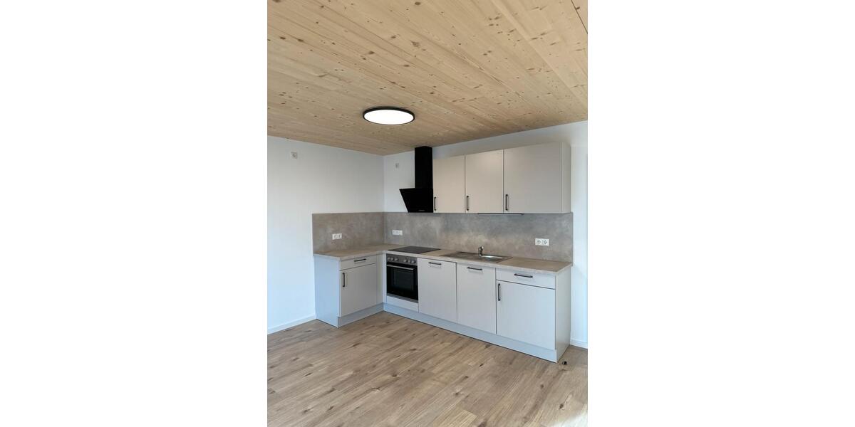 Etagenwohnung Deggendorf - 4 Zimmer, 120 m&sup2;, 1.395&euro; | Angebot:26416868