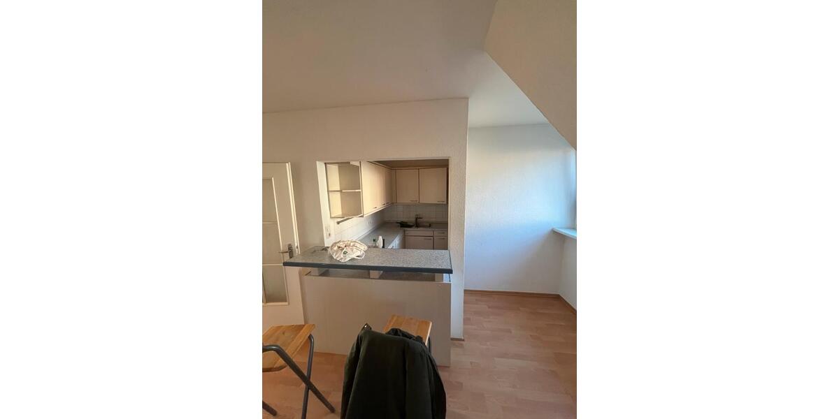 Dachgeschoßwohnung Kassel Vorderer Westen - 2 Zimmer, 42 m&sup2;, 680&euro; | Angebot:25408779