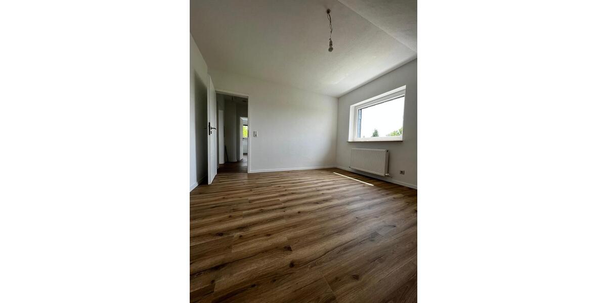 Etagenwohnung Leichlingen (Rheinland) - 3 Zimmer, 70 m&sup2;, 950&euro; | Angebot:25994043