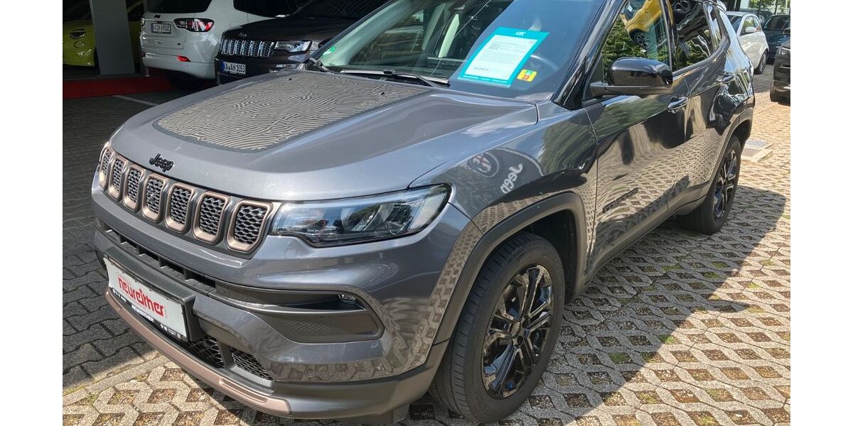 Jeep Compass 79.980 km 20.990 &euro; Karlsruhe 76185
