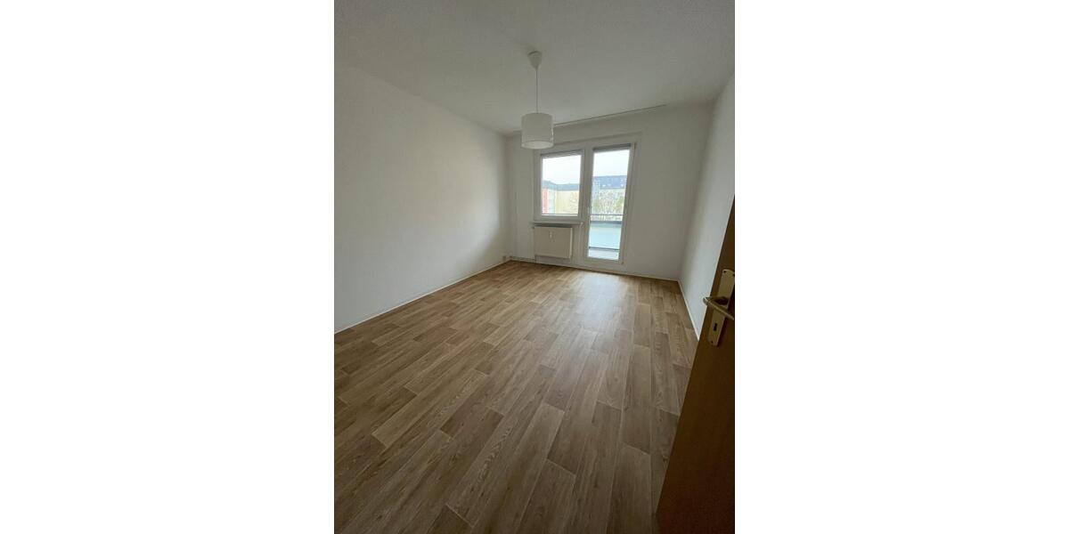 Etagenwohnung Prenzlau - 4 Zimmer, 75 m&sup2;, 509&euro; | Angebot:25539924