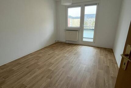 Wohnung Prenzlau - 4 Zimmer, 75 m&sup2;, 509&euro; | Angebot:25539924