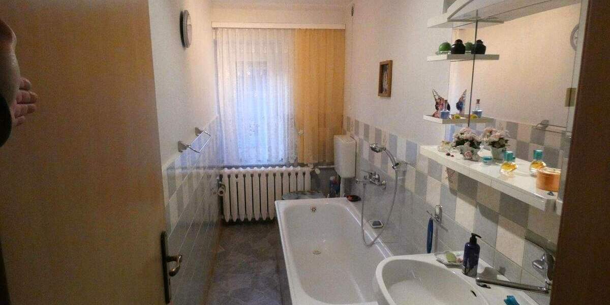 Einfamilienhaus Lauta Lauta Dorf - 5 Zimmer, 160 m&sup2;, 225.000&euro; | Angebot:25705311