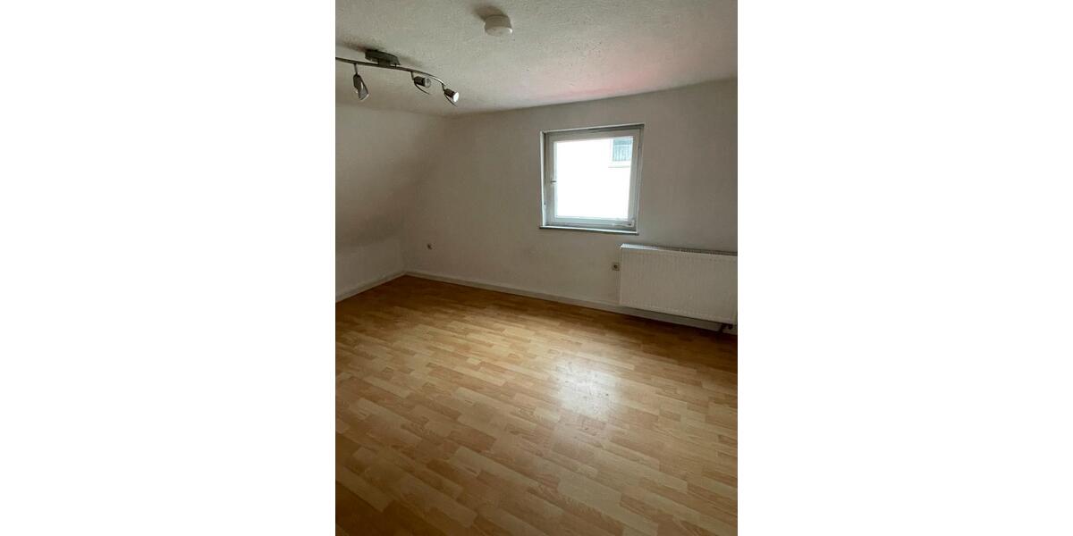 Einfamilienhaus Mitterteich - 2 Zimmer, 65 m&sup2;, 750&euro; | Angebot:26408429