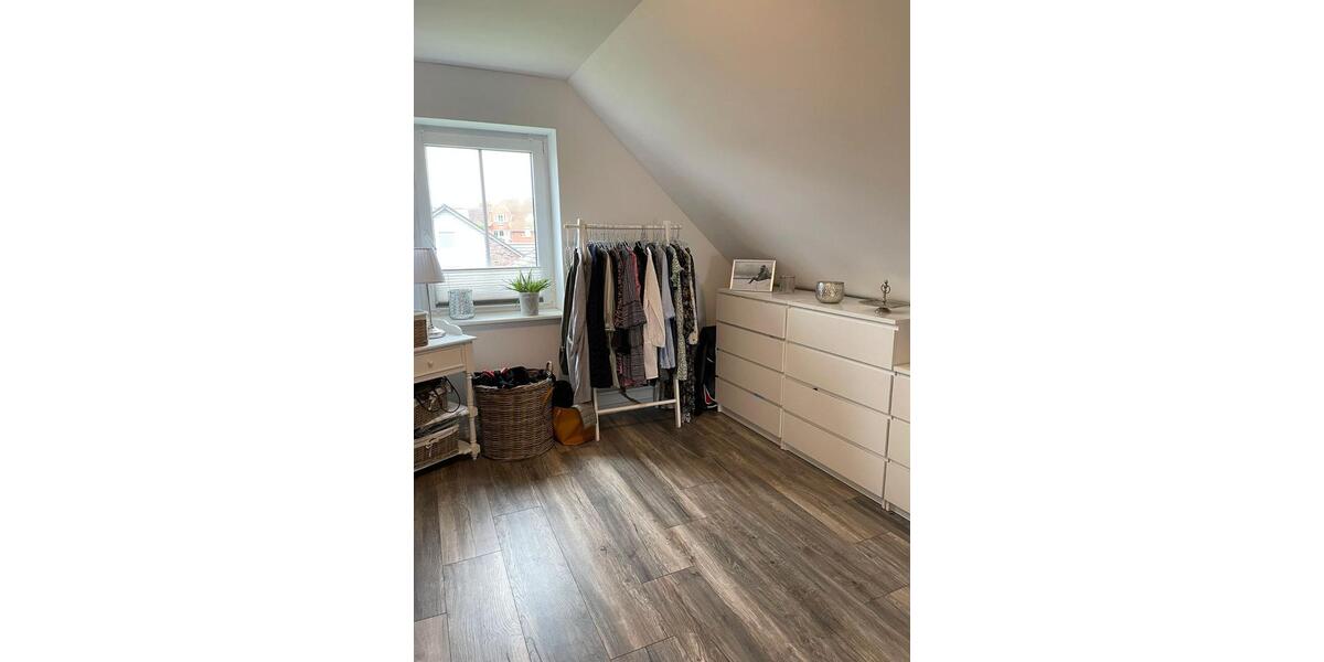 Etagenwohnung Niebüll - 4 Zimmer, 104 m&sup2;, 1.040&euro; | Angebot:26414294