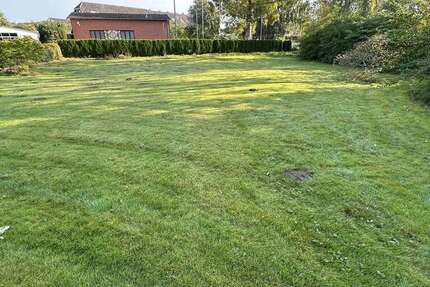 Grundstück zu verkaufen in Eutin 395.000 € 1641 m² zimmer