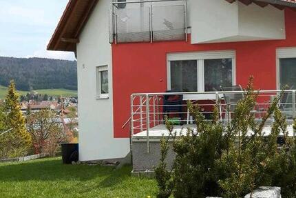 Haus Seitingen-Oberflacht Oberflacht - 7 Zimmer, 223 m&sup2;, 1.400&euro; | Angebot:26354042
