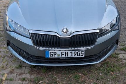 Skoda Superb 124.000 km 12.800 &euro; Göppingen 73033