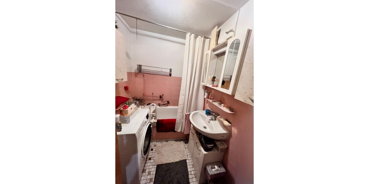 Mehrfamilienhaus mit 9 Wohneinheiten in Singen zu verkaufen - Mehrfamilienhaus, Wohnhaus Singen | Angebot:18529492