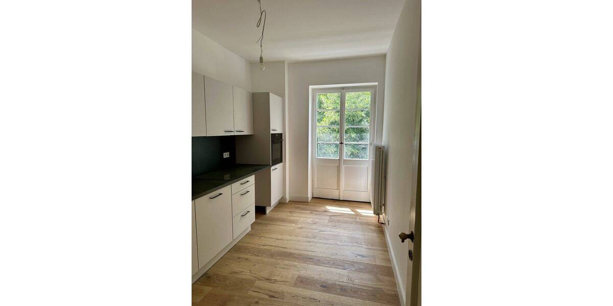 Etagenwohnung Bad Homburg Kirdorf - 5 Zimmer, 140 m&sup2;, 2.600&euro; | Angebot:26838205