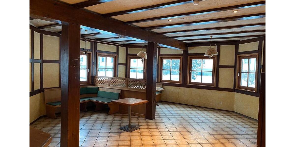 Einfamilienhaus Schleusegrund - 23 Zimmer, 1.600 m&sup2;, 280.000&euro; | Angebot:27103267