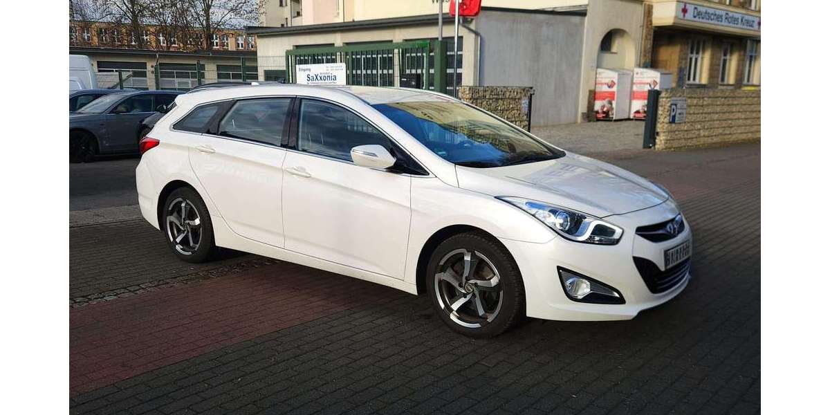 Hyundai i40 95.495 km 9.499 &euro; Chemnitz 09120