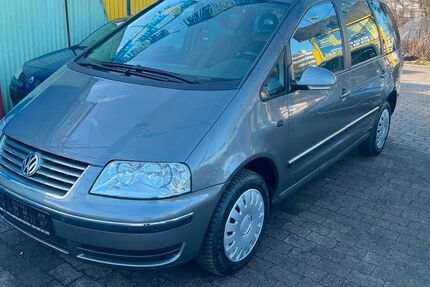 VW Sharan 176.000 km 5.690 &euro; Berlin 12359