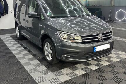 VW Caddy 84.400 km 17.500 &euro; Braunschweig 38126