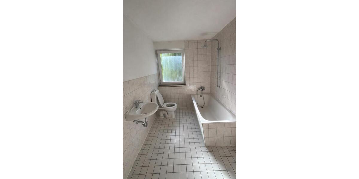 Etagenwohnung Bad Nenndorf - 4 Zimmer, 98 m&sup2;, 830&euro; | Angebot:26310615