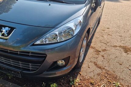 Peugeot 207 198.000 km 2.400 € Ulm 89079