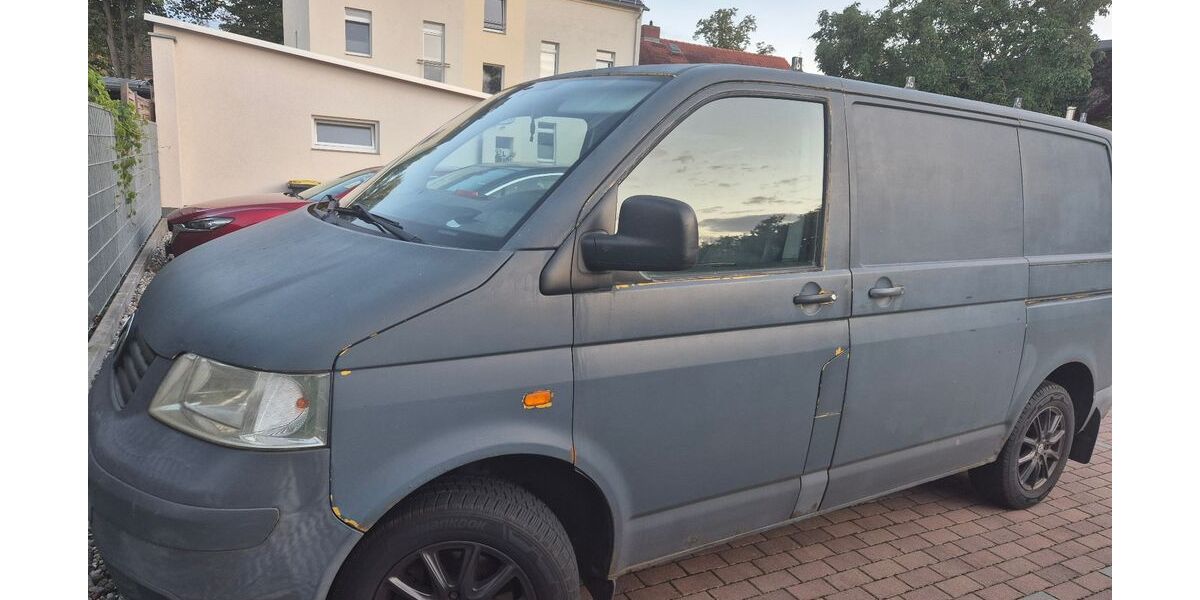 VW T5 Transporter 199.000 km 3.500 &euro; Rathenow 14712