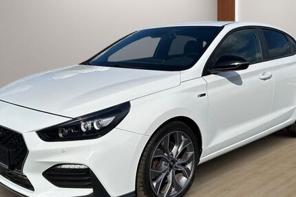 Hyundai i30 68.000 km 17.990 &euro; Schwabhausen 99869