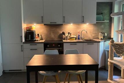 Charmante Erdgeschosswohnung mit Einbauküche. zimmer