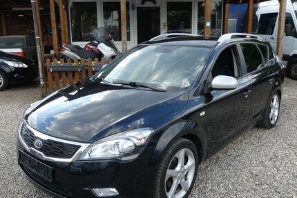 Kia ceed Sportswagon 97.080 km 3.990 &euro; Dresden 01219