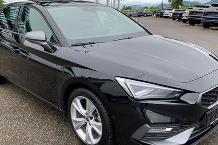 Seat Leon 11.469 km 28.600 &euro; Sasbach 77880