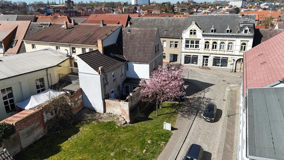 Reihenhaus Altentreptow - 6 Zimmer, 140 m&sup2;, 125.000&euro; | Angebot:23816943