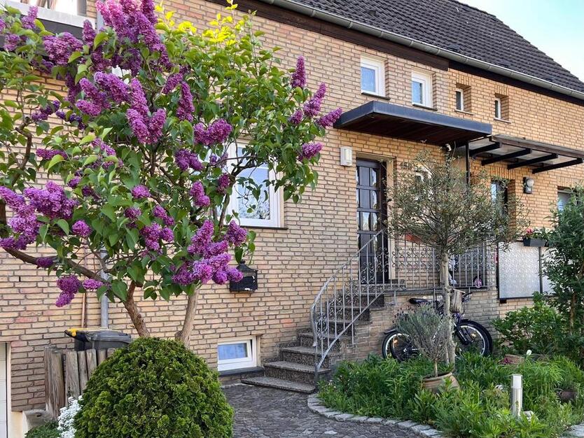 Charmantes kleines Häuschen in Bissingheim