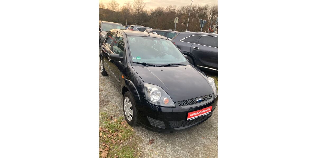 Ford Fiesta 85.000 km 2.850 &euro; Peine 31228