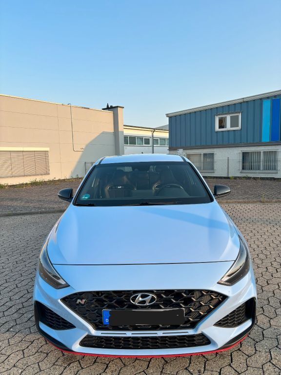 i30