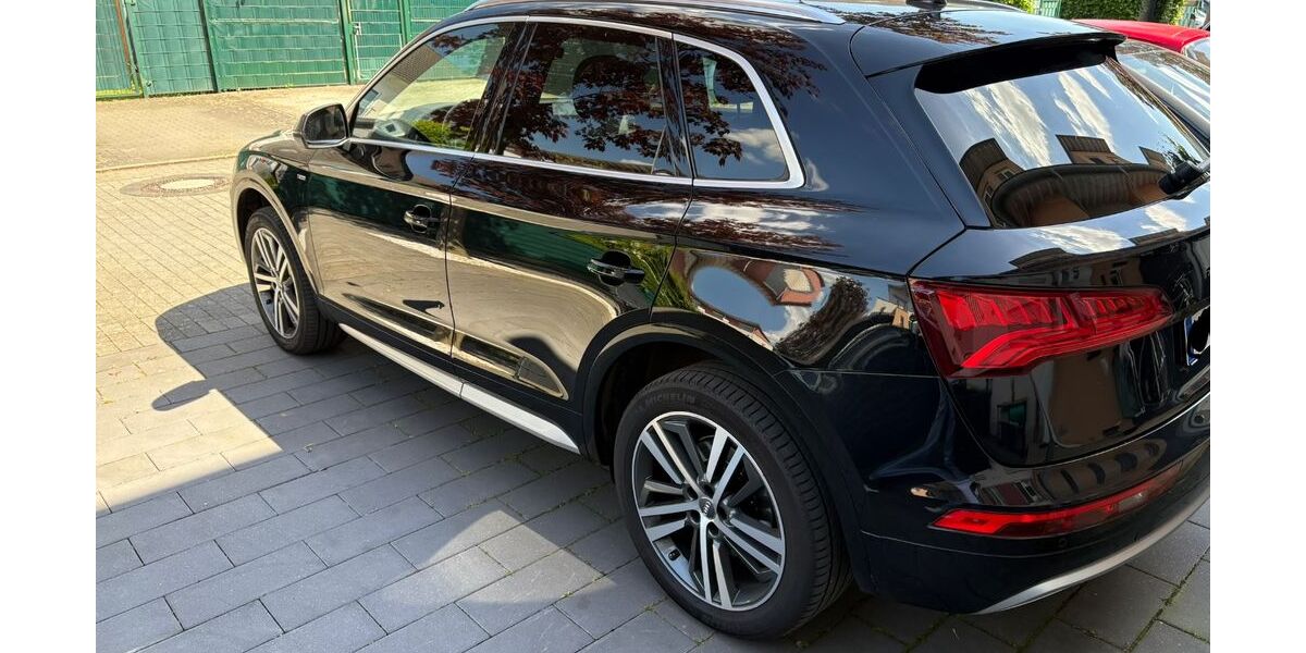 Audi Q5 243.000 km 18.950 &euro; Köln 51109