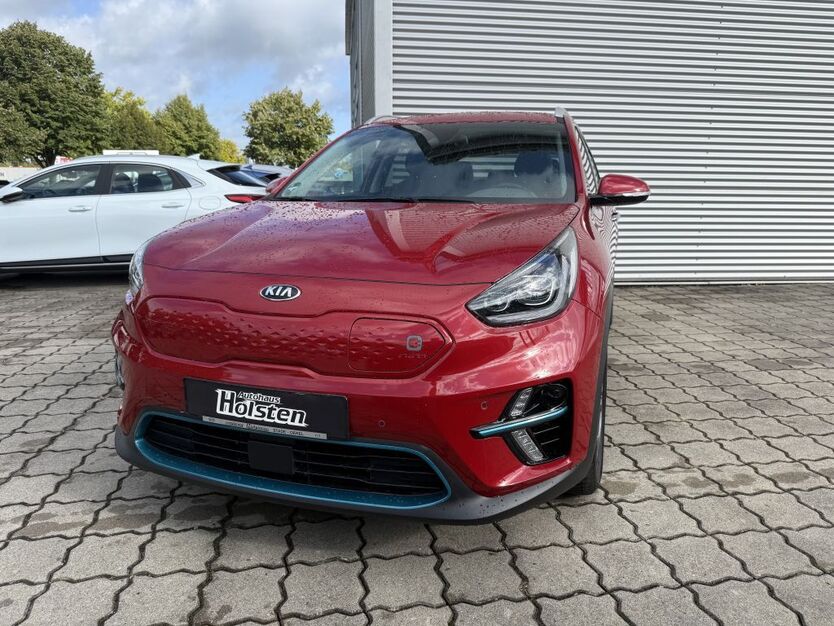 Kia Niro 23.998 km 20.800 € Stade 21684