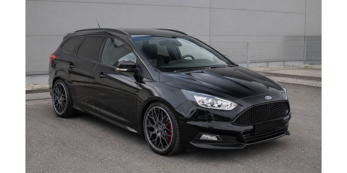 Ford Focus 93.000 km 16.999 &euro; Borgentreich 34434