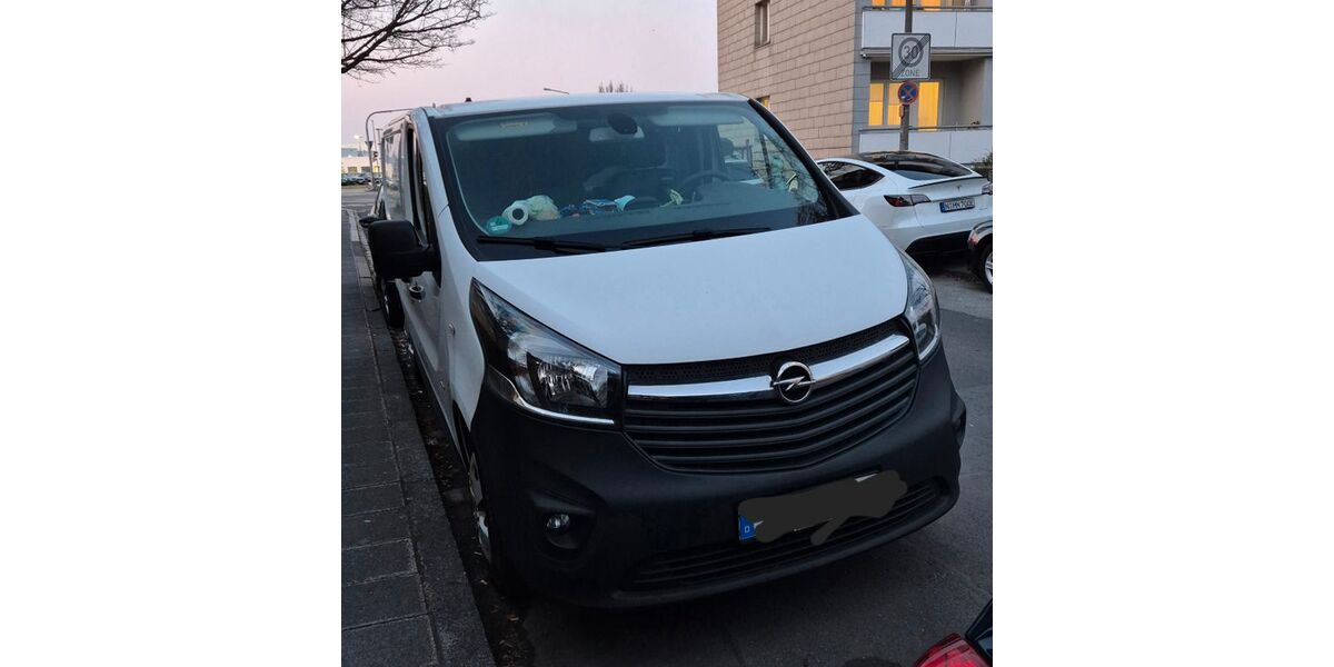 Opel Vivaro 96.044 km 13.000 &euro; Nürnberg 90469
