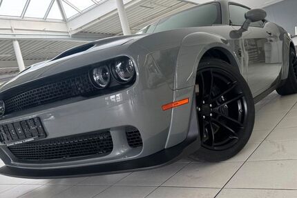 Dodge Challenger 17.000 km 40.980 &euro; Öhringen 74613
