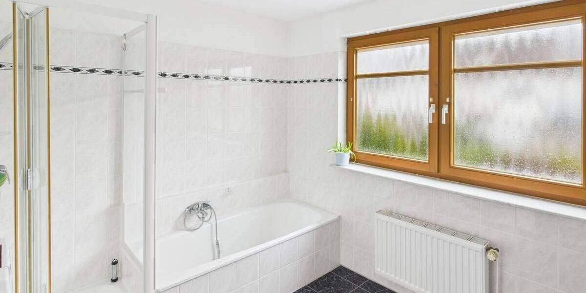 Reihenmittelhaus Bremerhaven Lehe - 6 Zimmer, 175 m&sup2;, 359.000&euro; | Angebot:25699419