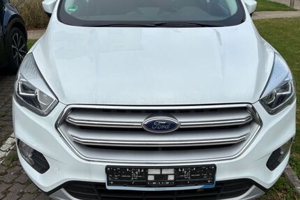 Ford Kuga 170.700 km 8.200 € Belm 49191