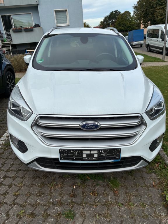 Ford Kuga 170.700 km 8.200 € Belm 49191