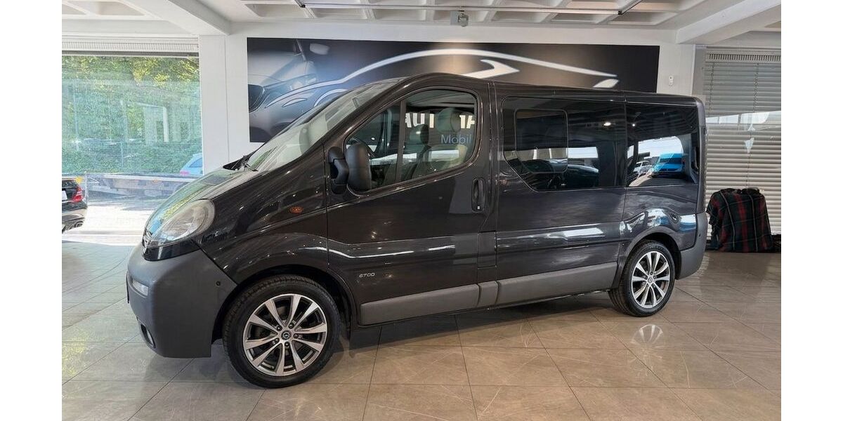Opel Vivaro 173.553 km 8.300 &euro; Ratingen 40880