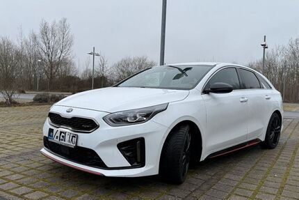 Kia pro ceed / ProCeed 82.000 km 21.000 &euro; Wendelsheim 55234
