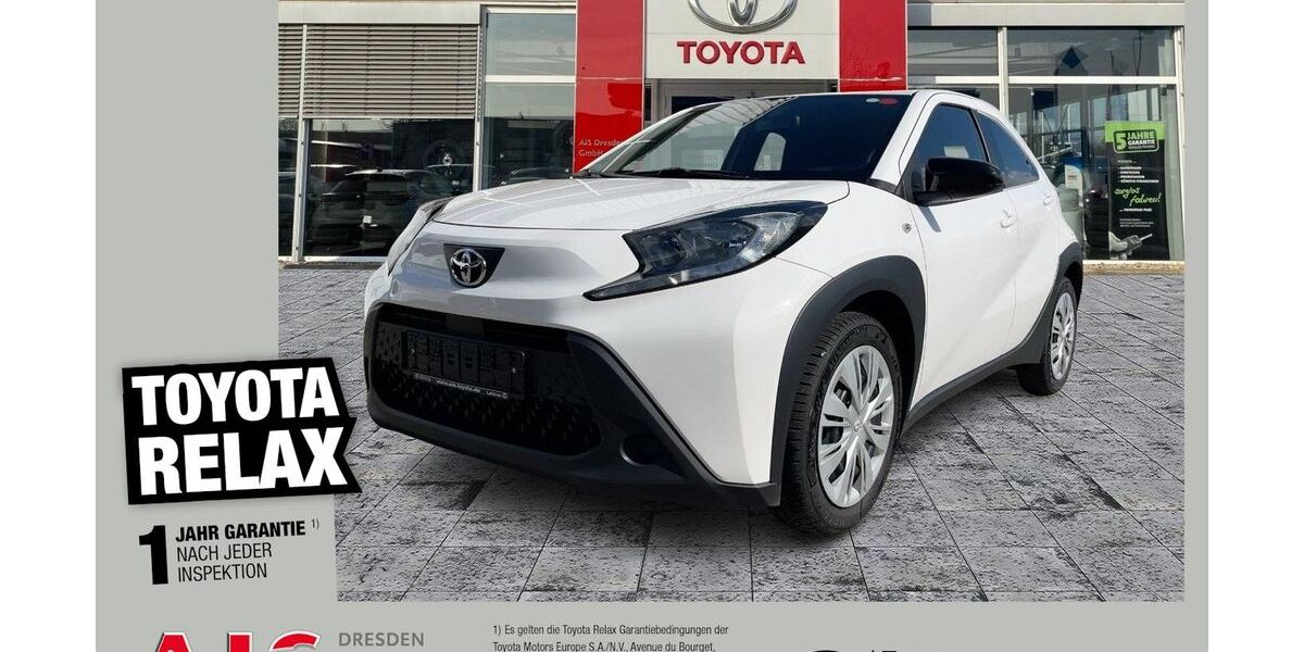 Toyota Aygo (X) 11.305 km 15.990 &euro; Dresden 01139