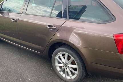 Skoda Octavia 134.025 km 12.500 &euro; Karlstadt-Stetten 97753