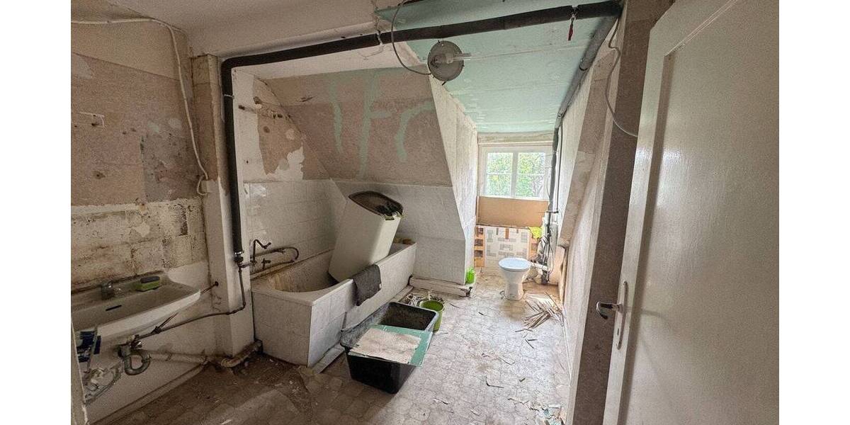Mehrfamilienhaus, Wohnhaus Holzminden - 1 Zimmer, 227 m&sup2;, 75.000&euro; | Angebot:26806459