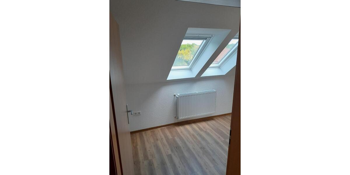 Dachgeschoßwohnung Asendorf - 3 Zimmer, 100 m&sup2;, 650&euro; | Angebot:26248428