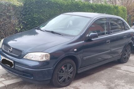 Opel Astra 208.500 km 690 &euro; München 80638