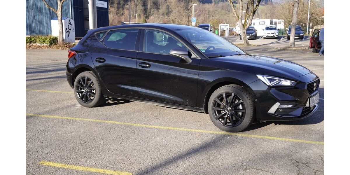 Seat Leon 53.400 km 20.600 &euro; Hausach 77756