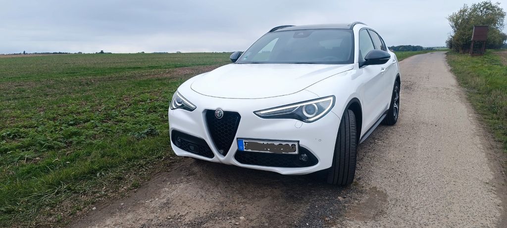 Alfa Romeo Stelvio 106.000 km 27.250 € Eilenburg 04838