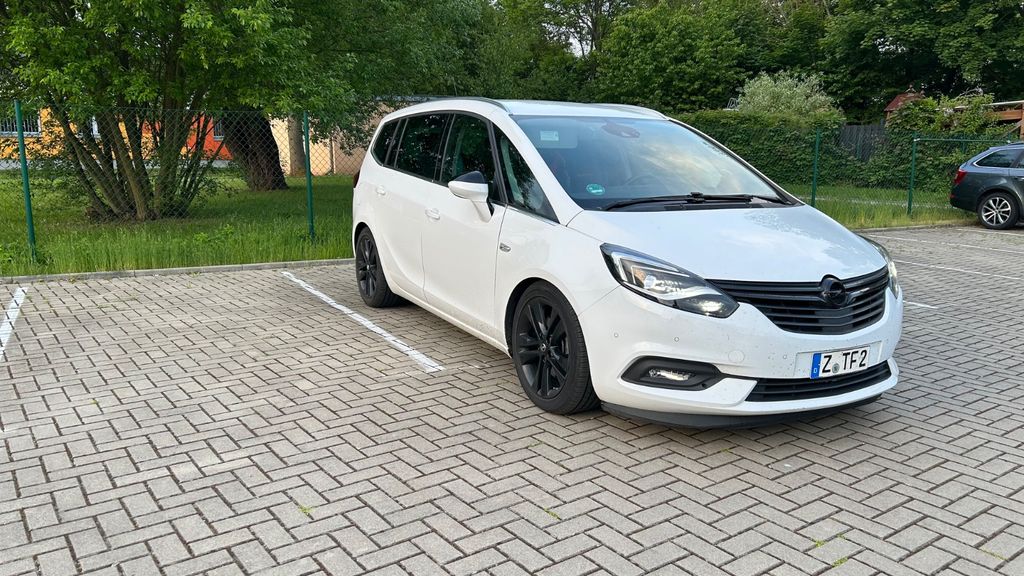 Opel Zafira 115.000 km 15.000 &euro; Zwickau 08056